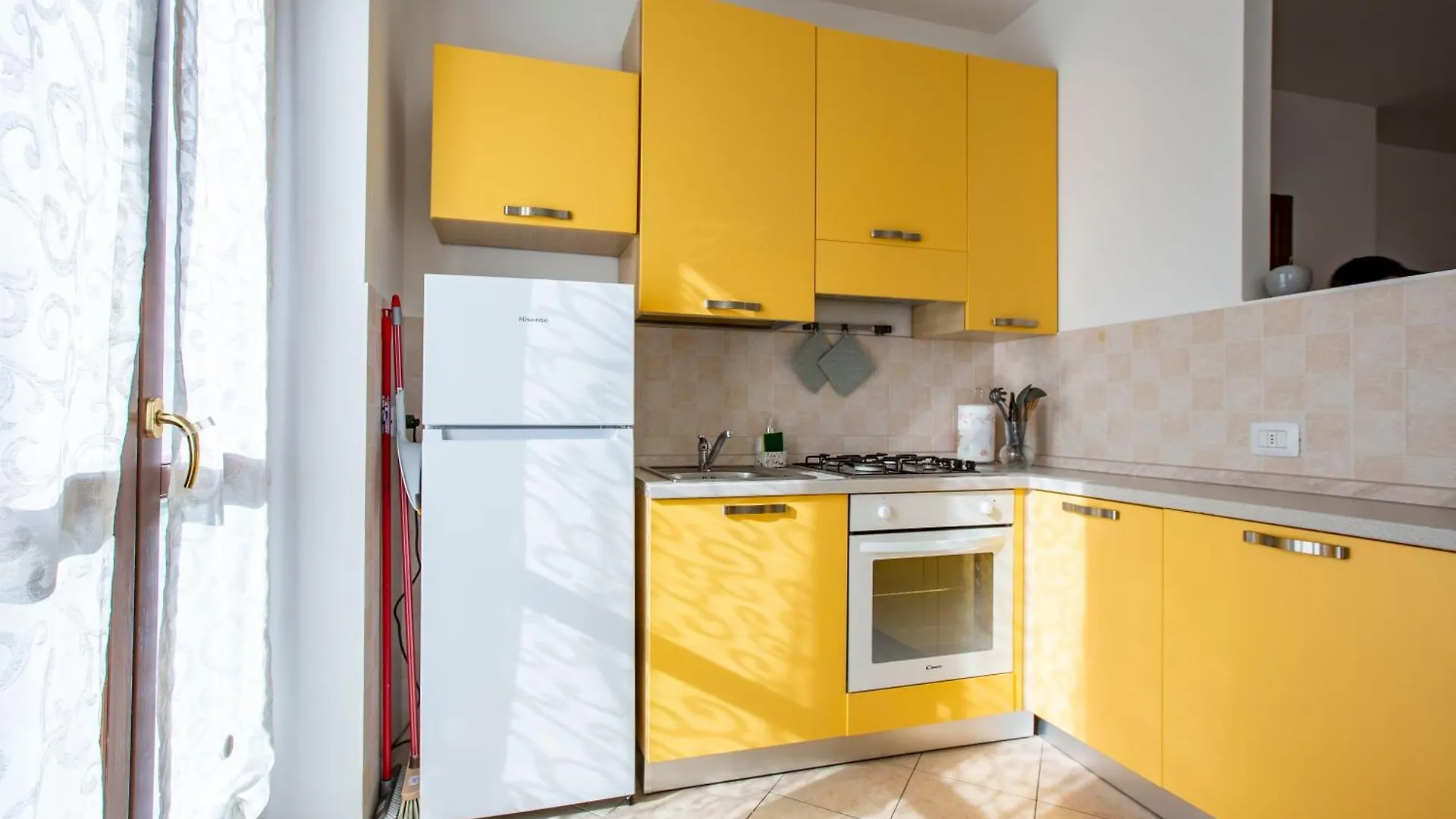Como Lake - Lakeside Bliss Mandello del Lario Apartment