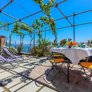villa-matilde-amalfi.hotels-amalfi.com/