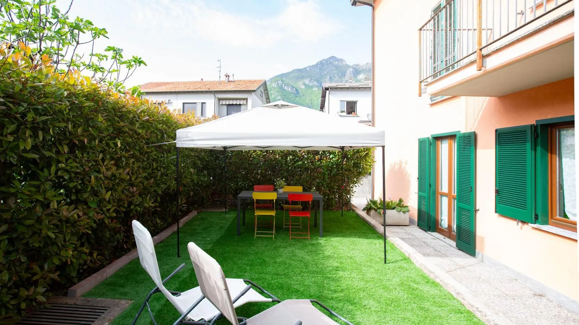 Como Lake - Lakeside Bliss Mandello del Lario Italy